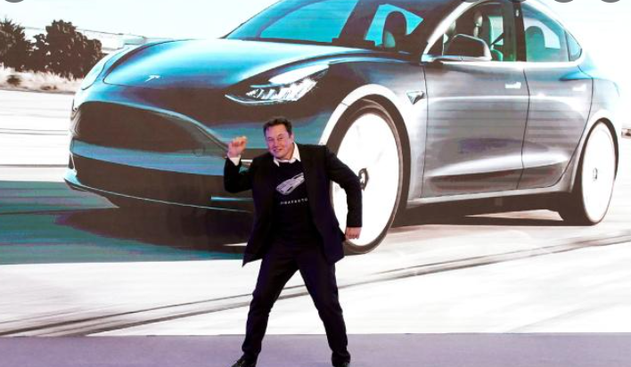 Nhà máy ở Thượng Hải của Tesla tiếp tục sản xuất FULL.