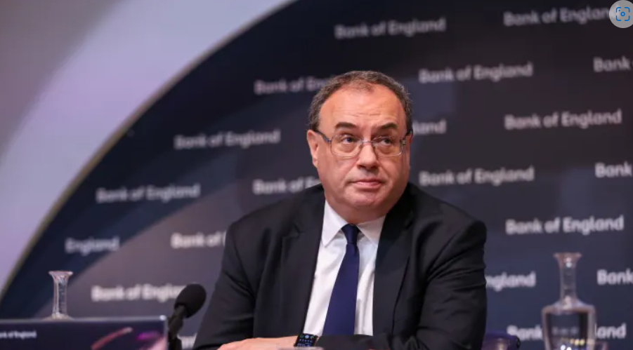 Ngân hàng Trung ương Anh tăng lãi suất lần thứ năm liên tiếp khi lạm phát tăng vọt