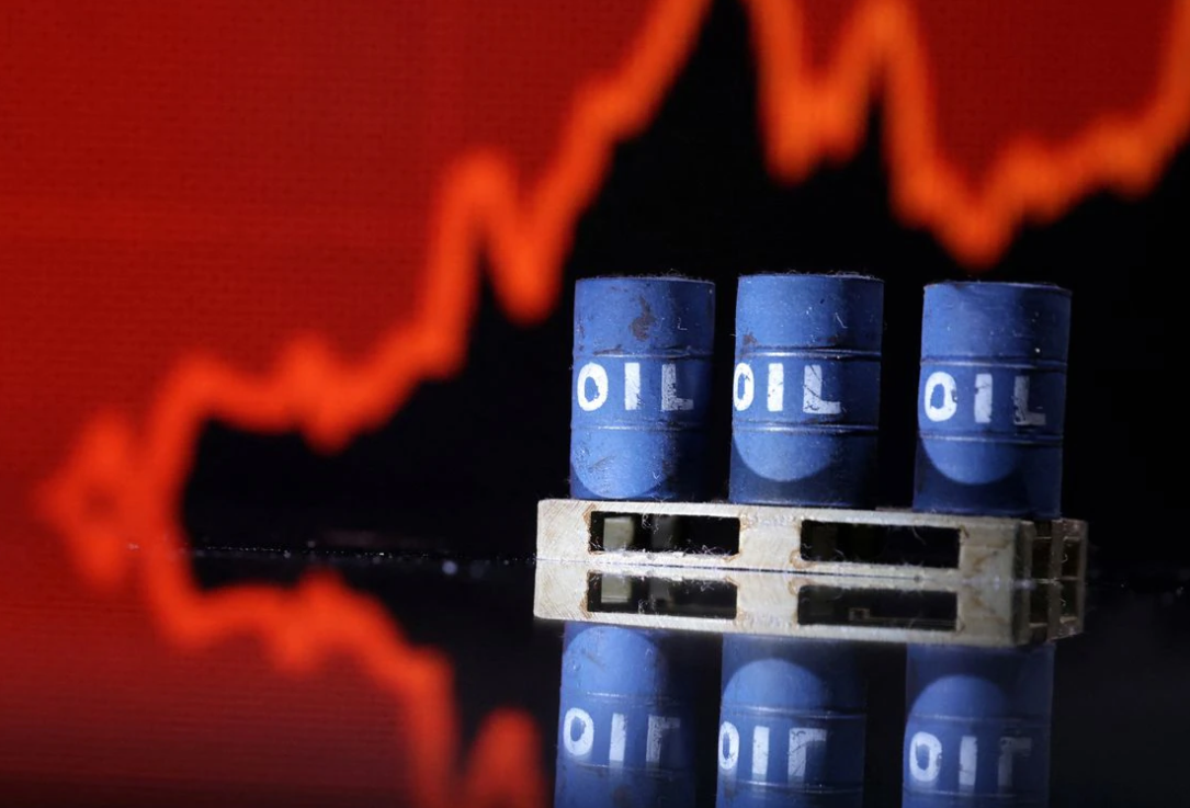 Dầu lắng xuống do lòng tin của người tiêu dùng Hoa Kỳ thấp hơn, SPR sắp phát hành