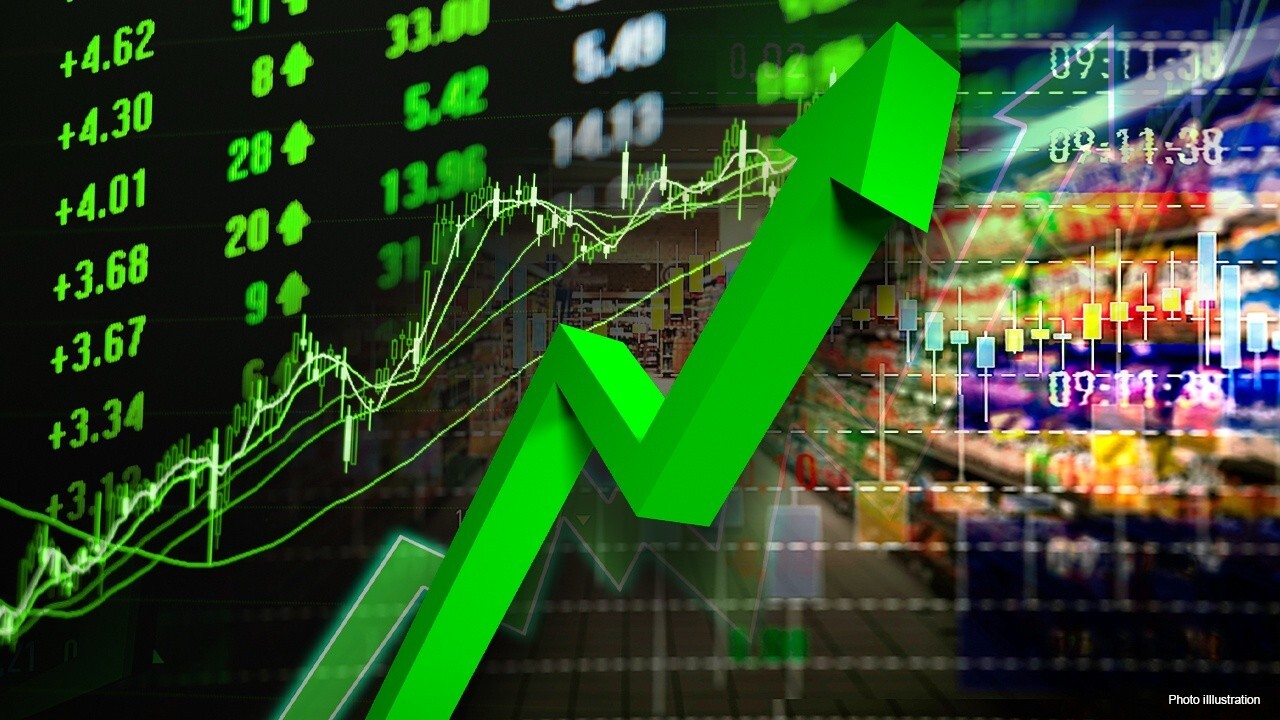 Gold price reaches new record high above $2,300 amidst dovish Fed sentiments