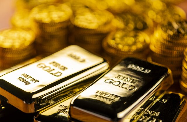 Gold Holds Steady Around $2,670, Reaches Over One-Week High Amid Softer Risk Sentiment